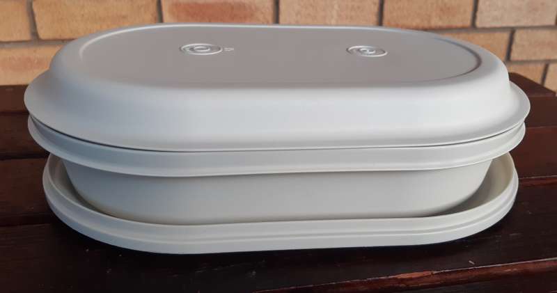 Vintage Tupperware #1326  Oval 4 Piece Set (incl. strainer tray)