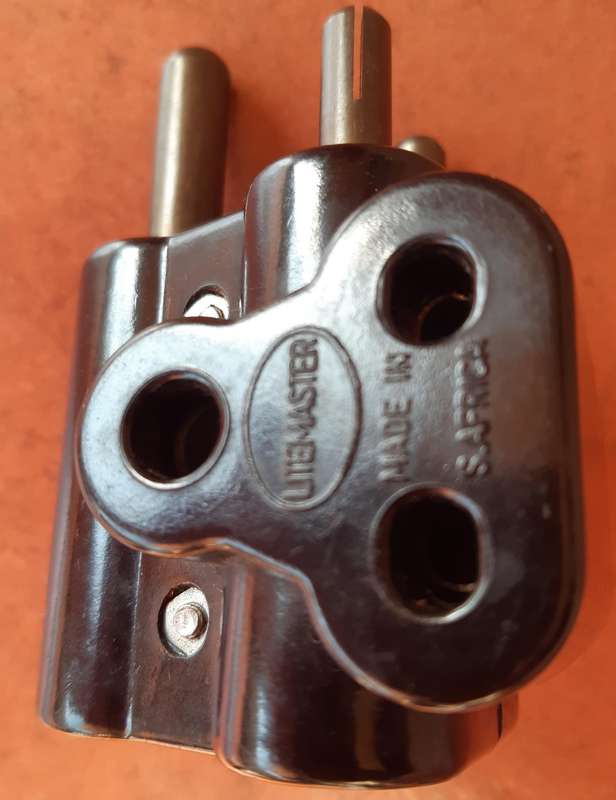 Vintage Litemaster 15Amp / 5 Amp plug adaptor + 5A Plug
