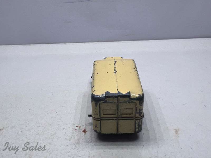 Matchbox #14 Daimler Ambulance