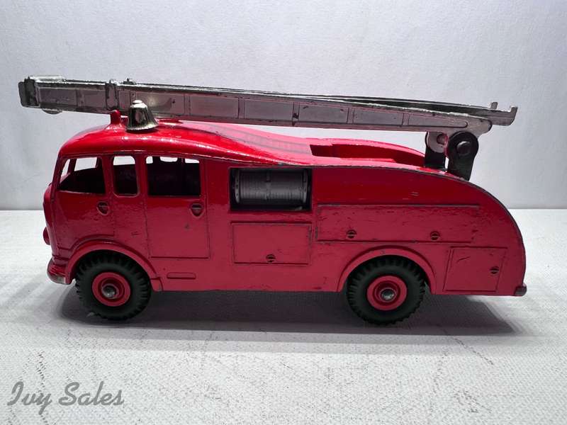 Dinky SuperToys #955 Commer Fire Engine with Original Box
