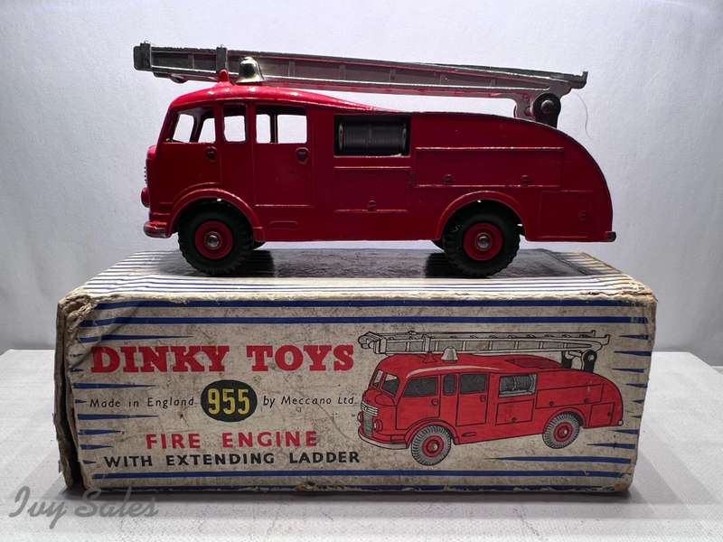 Dinky SuperToys #955 Commer Fire Engine with Original Box