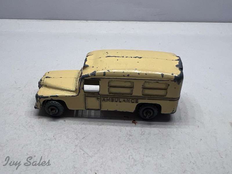 Matchbox #14 Daimler Ambulance