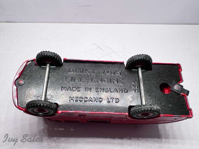 Dinky SuperToys #955 Commer Fire Engine with Original Box