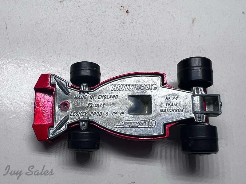 MATCHBOX SUPERFAST #24 Team Matchbox