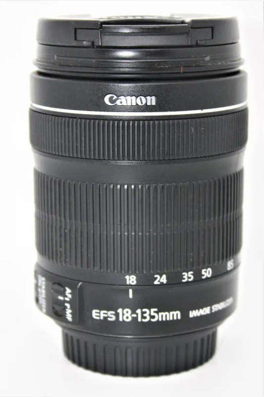 Canon EF-S 18-135mm f/3.5-5.6 IS STM