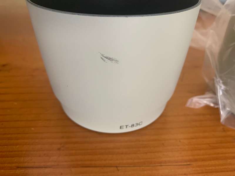 Generic used Lens Hood for Canon EF 100-400mm f/4-5.6L USM IS Lens WHITE (scuffed)