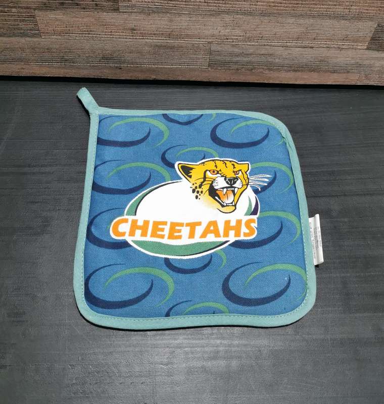 Vintage Cheetahs Braai/Kitchen Accessories Set