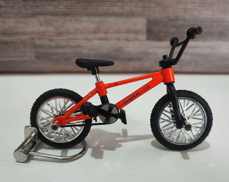 1999 Flick Trix General Lee(Orange) Finger BMX with Accessories