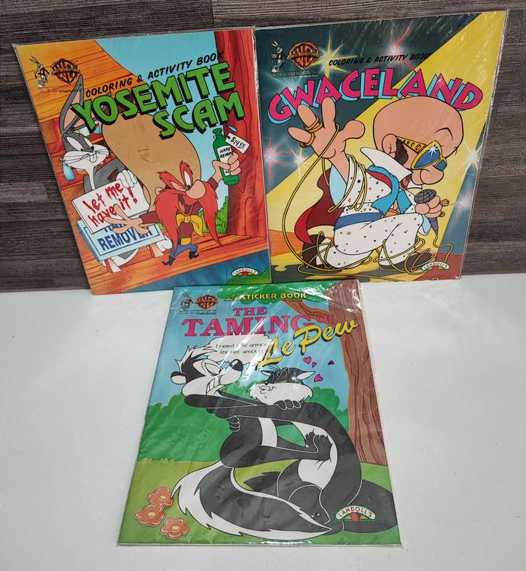 Vintage 1996 Looney Tunes Coloring & Activity Books