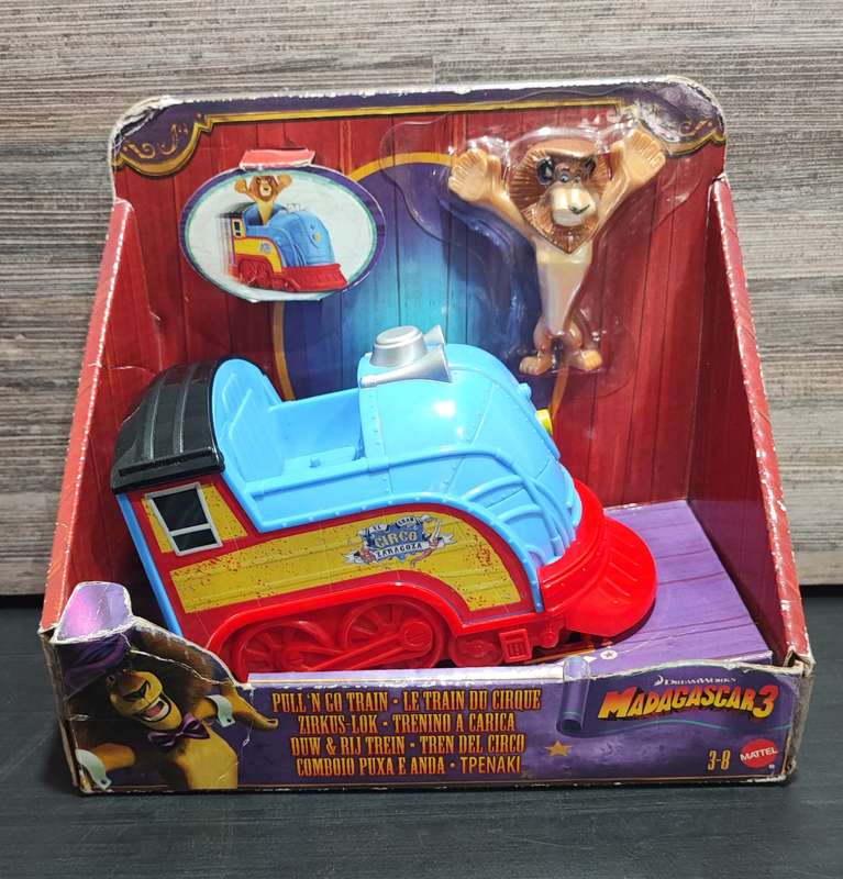 2011 Mattel Madagascar 3 - Alex Pull n Go Train