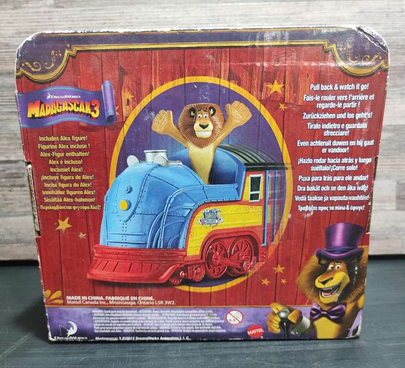 2011 Mattel Madagascar 3 - Alex Pull n Go Train
