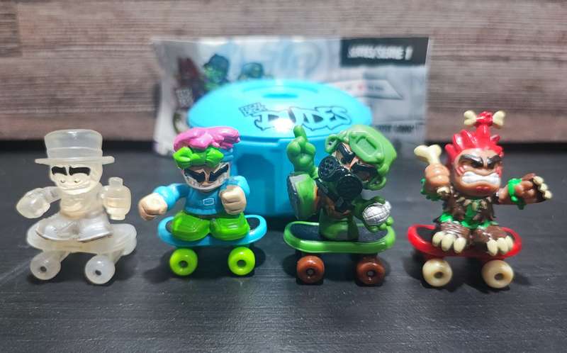 2004 Tech Deck Dudes Mini Figures