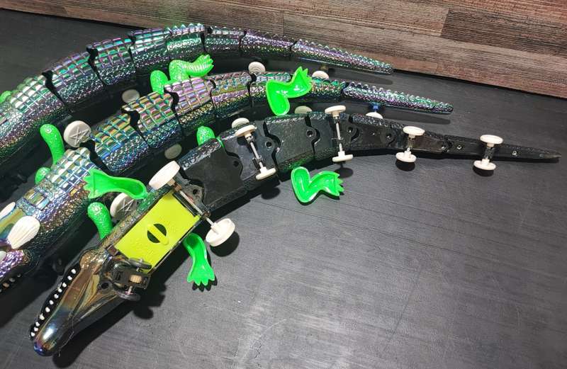 Electronic Moving Crocodile Combo
