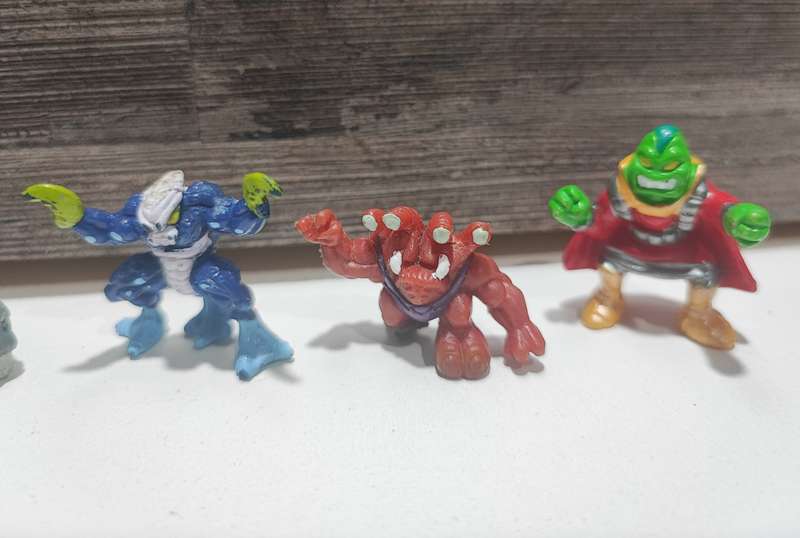1997 Fistfull of Aliens Mixed Lot