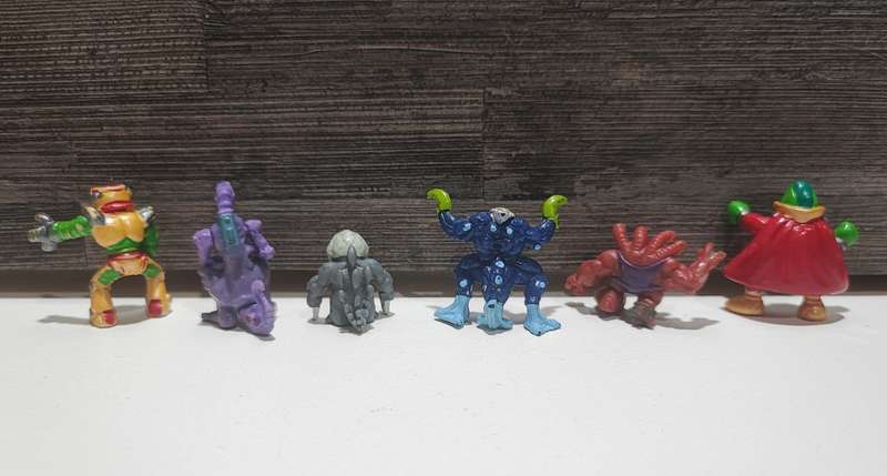 1997 Fistfull of Aliens Mixed Lot