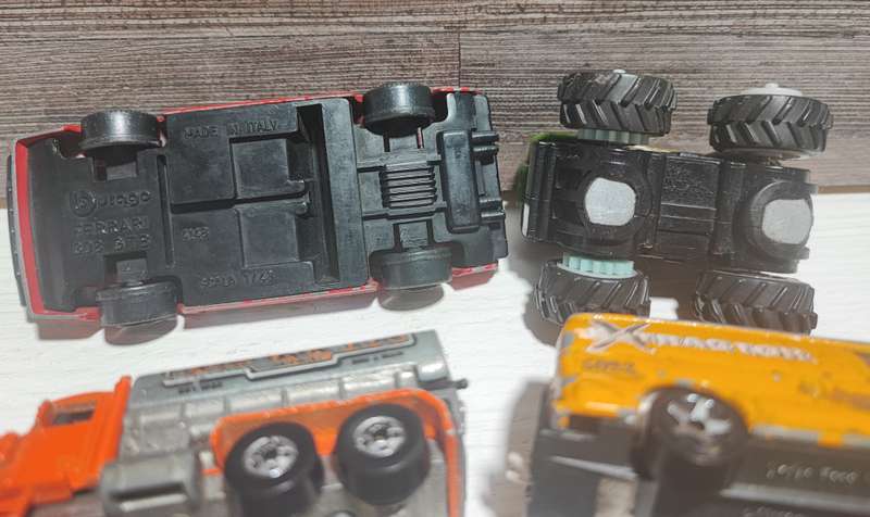 Die Cast Combo(Majorette, Hot wheels, Bburago)