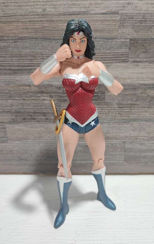 DC Collectibles Essentials - Wonder Woman