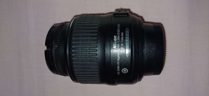 **REDUCED** Nikon D3000 plus 2 lenses and other accessories for sale