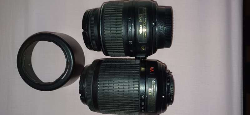 **REDUCED** Nikon D3000 plus 2 lenses and other accessories for sale