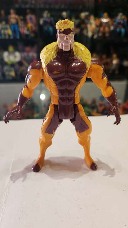 1993 X-Men Uncanny Sabertooth Vintage Figure