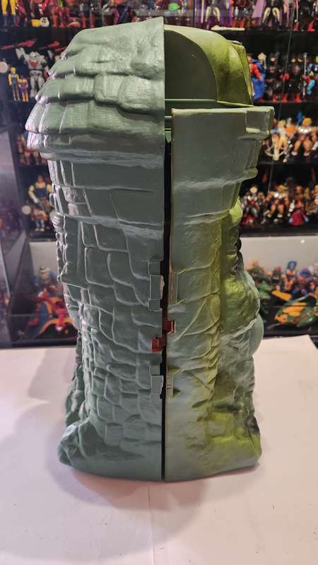 1981 Castle Grayskull of He-Man-Masters of the Universe 44 (MOTU) Vintage
