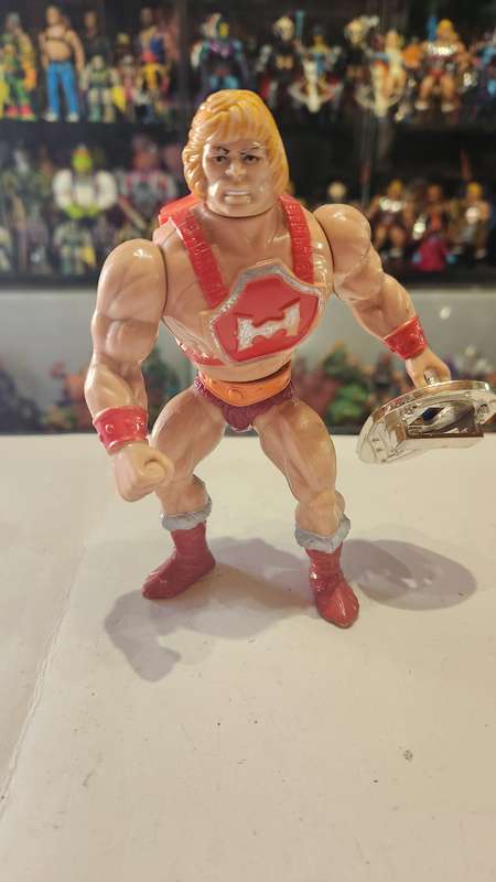 1985 Thunder Punch He-Man of He-Man Masters of the Universe 125 (MOTU) Vintage Figure