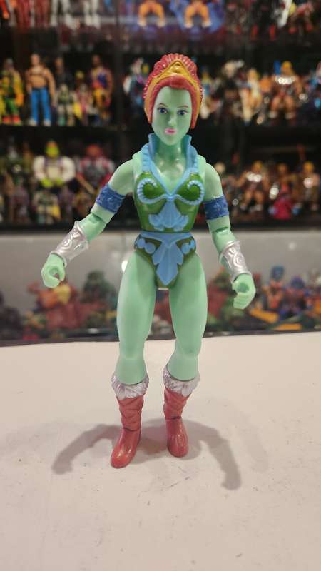 Masters Of The Universe (Motu) Origins Eternian Goddess Figure