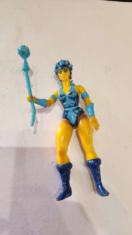 1982 Complete Evil-Lyn of He-Man-Masters of the Universe 87 (MOTU) Vintage Figure