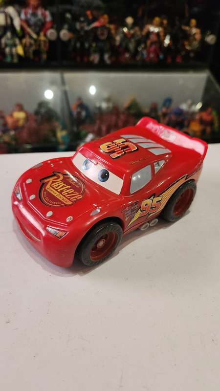 2005 Disney Cars Lightning McQueen