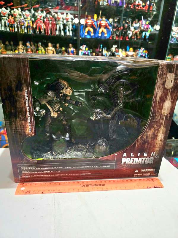 Moc 2002 Mcfarlane Alien Vs Predator Deluxe Set