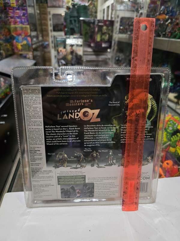 Moc 2003 Mcfarlane Twisted Land Of Oz Dorothy