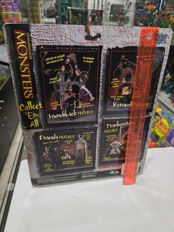 Moc 1997 Mcfarlane Monsters Hunchback Playset