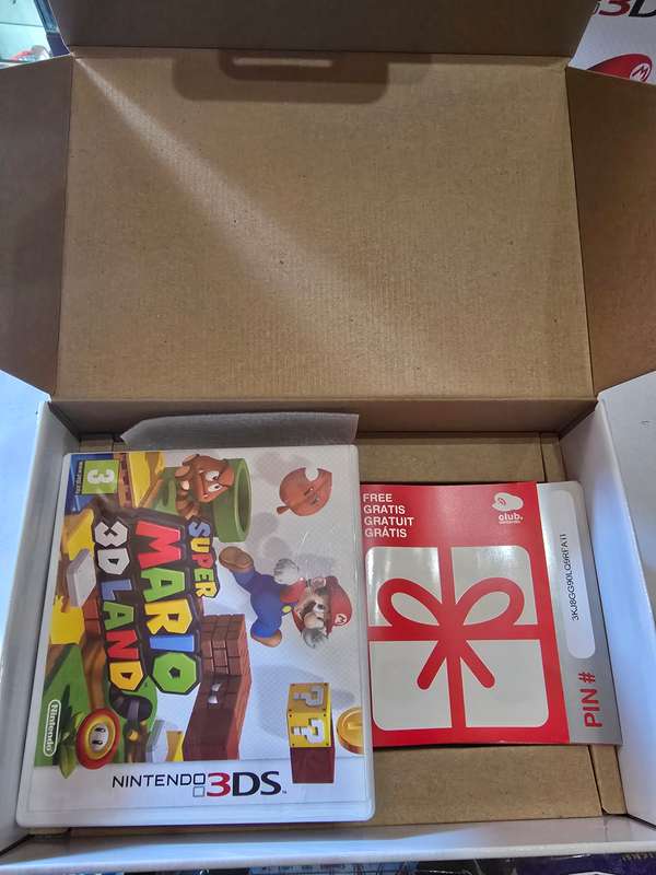 Boxed Nintendo 3DS Ice White Console