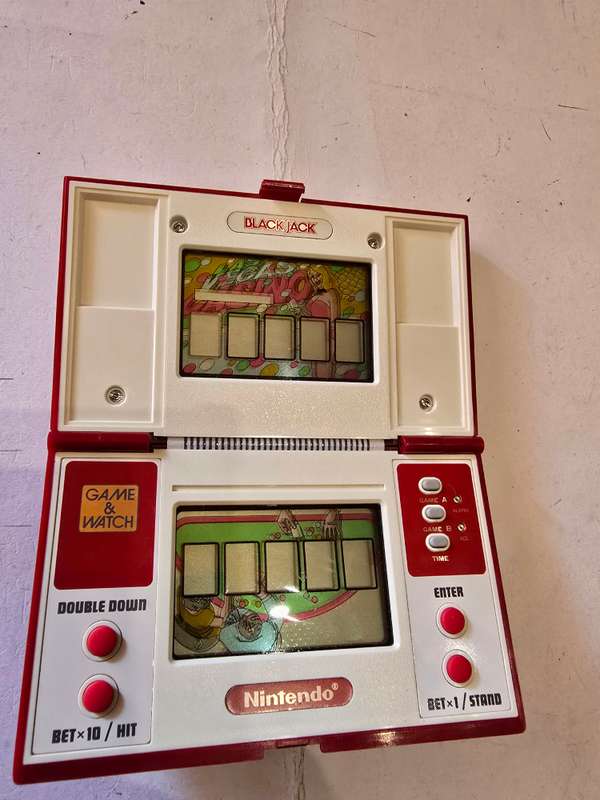 1985 Nintendo Game and Watch Black Jack