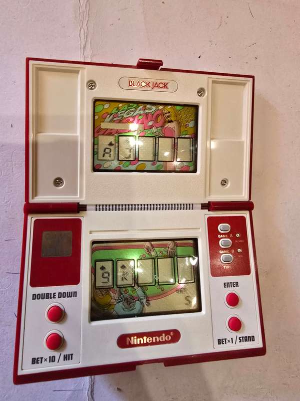 1985 Nintendo Game and Watch Black Jack