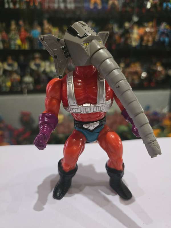 1986 Snout Spout of He-Man-Masters of the Universe 82 (MOTU) Vintage Figure