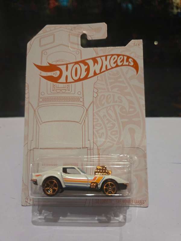 Moc HotWheels 68 Corvette Gas Monkey