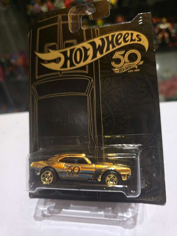 Moc HotWheels 67 Camaro Chase 50th Anniversary