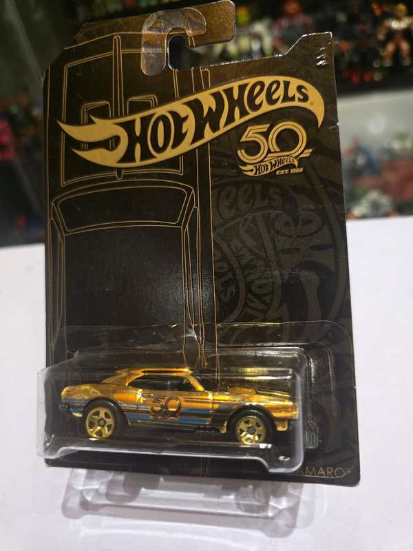 Moc HotWheels 67 Camaro Chase 50th Anniversary