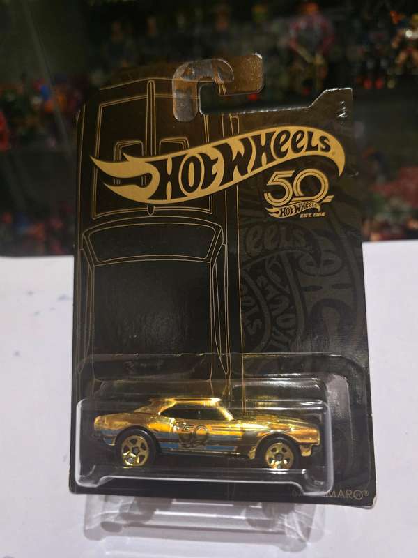 Moc HotWheels 67 Camaro Chase 50th Anniversary