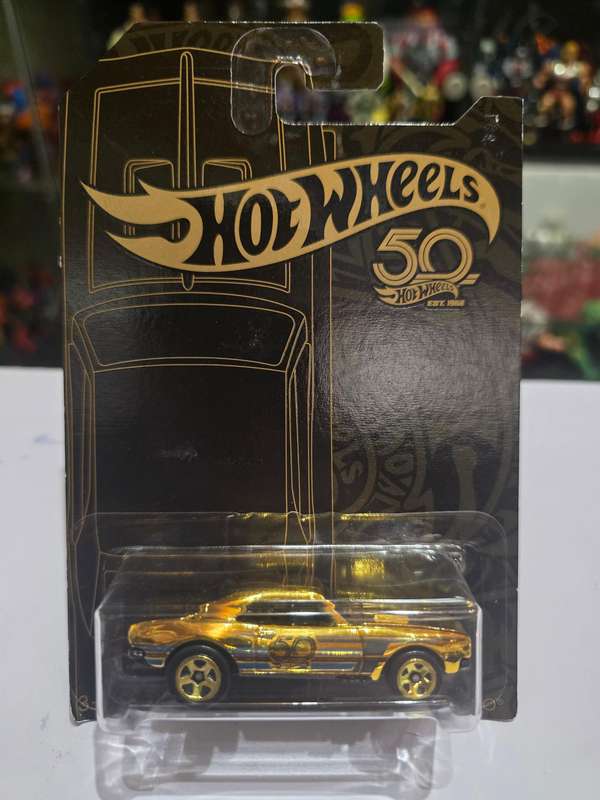 Moc HotWheels 67 Camaro Chase 50th Anniversary