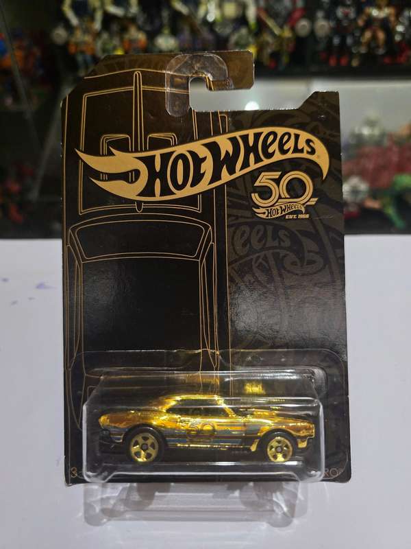 Moc HotWheels 67 Camaro Chase 50th Anniversary