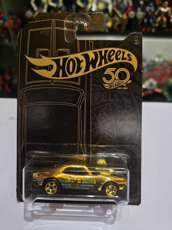 Moc HotWheels 67 Camaro Chase 50th Anniversary
