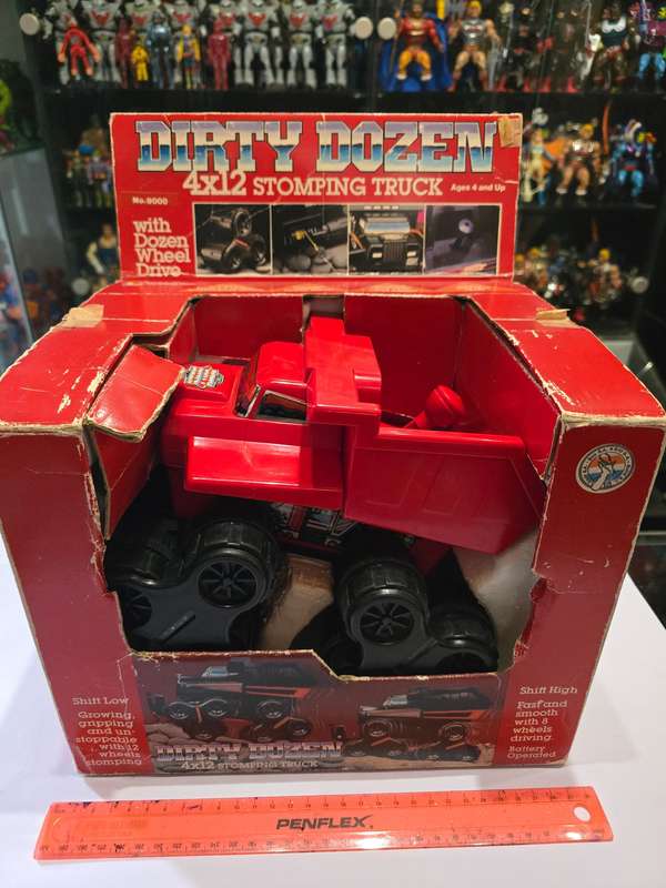 1986 Boxed Dirty Dozen 4 X 12 Stomping Truck