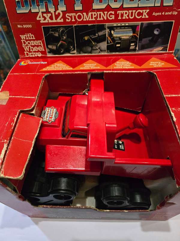 1986 Boxed Dirty Dozen 4 X 12 Stomping Truck