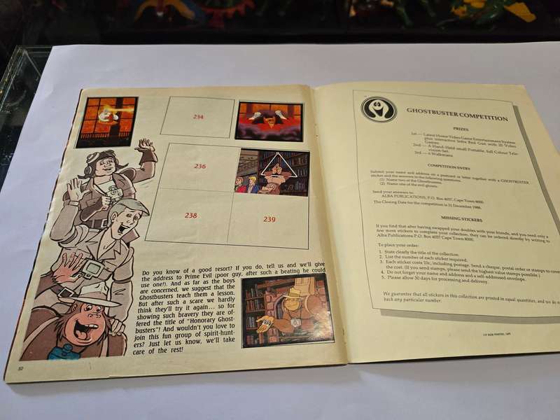 1987 FILMATION GHOSTBUSTERS PANINI STICKER ALBUM 132/240 Stickers Present Vintage Figure