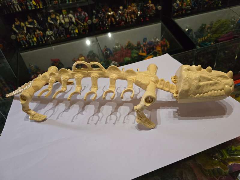1985 Complete Battle Bones of He-Man-Masters of the Universe (MOTU) Vintage Figure