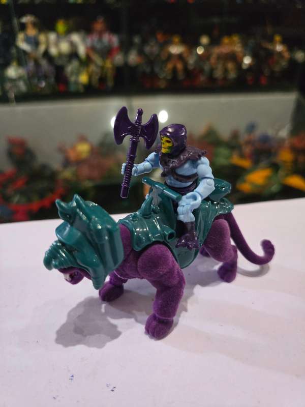 Motu Mega Construx Flocked Panthor With Skeletor Figure