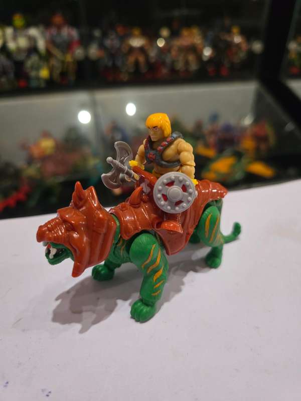 Motu Mega Construx Battle Cat With He-Man Figure