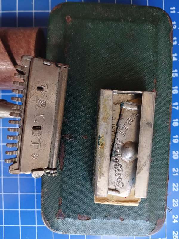 Vintage Razor Set "Valet"